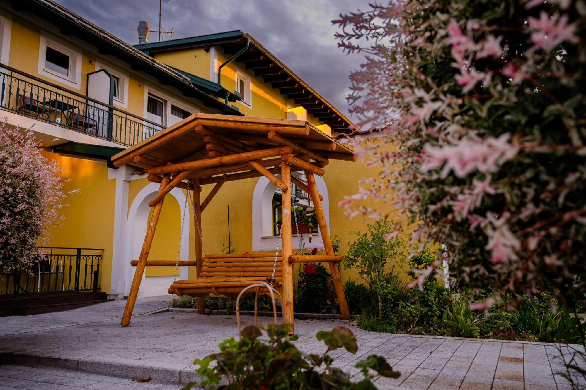 Pension Baumgartner-Berghof Obernberg am Inn Buitenkant foto